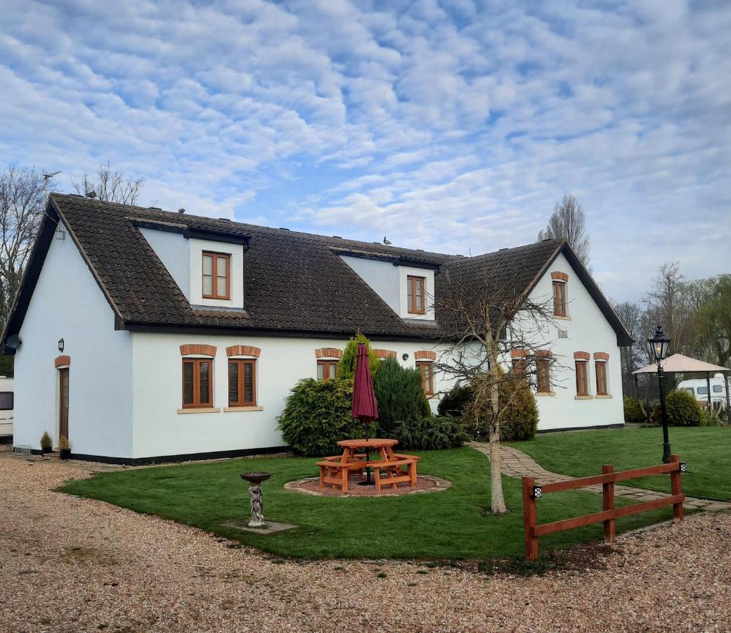Langworth 랭데일 하우스 로지 베드 앤 브렉퍼스트 B&B 외부 사진